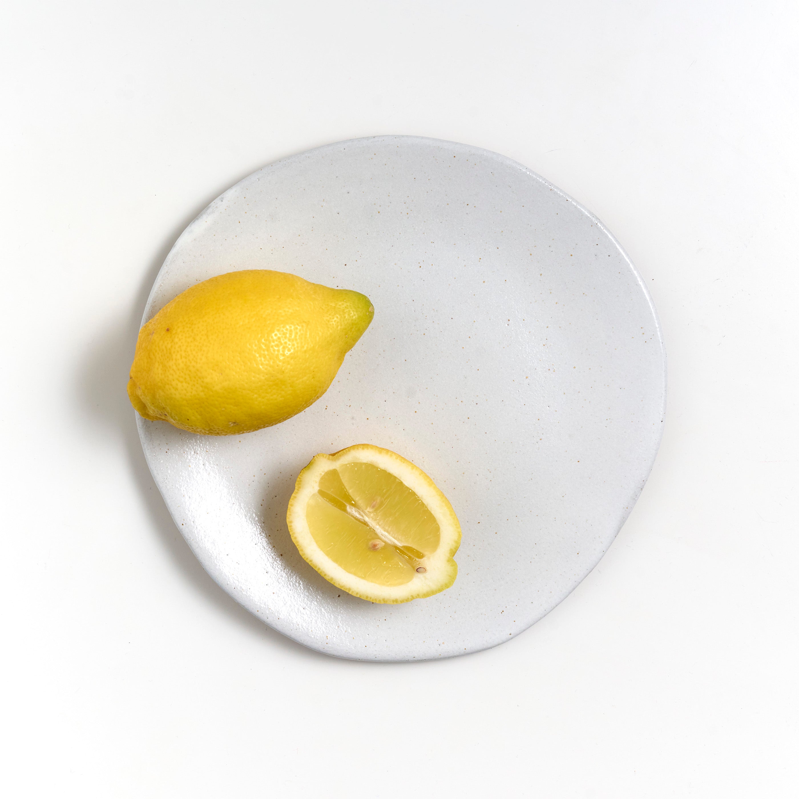 Medium Press Moulded Plates (Vintage White)