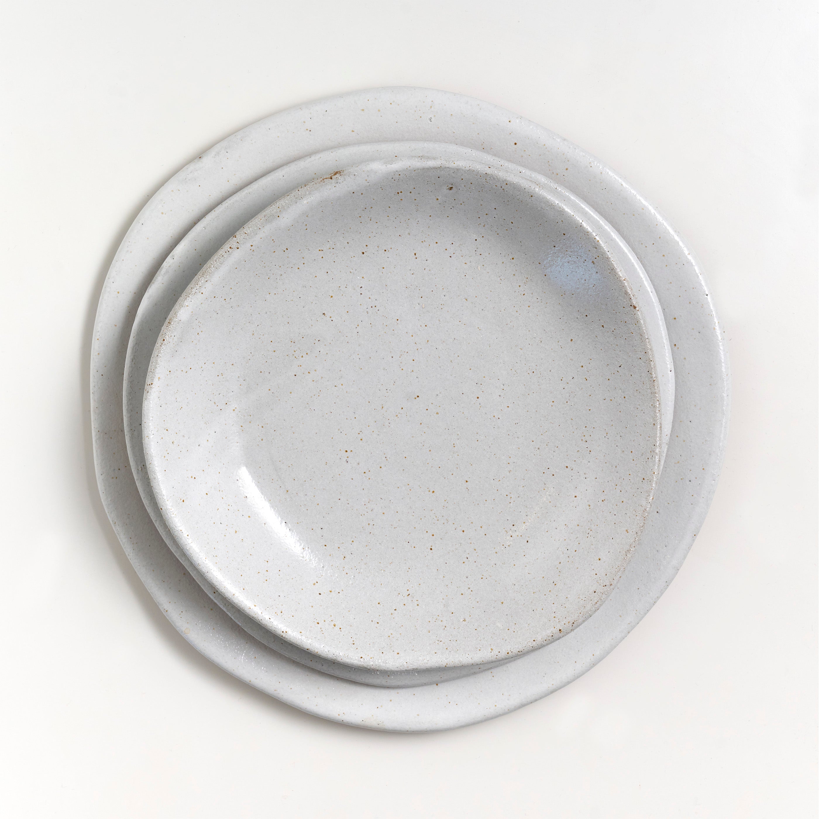 Medium Press Moulded Bowl (Vintage White)