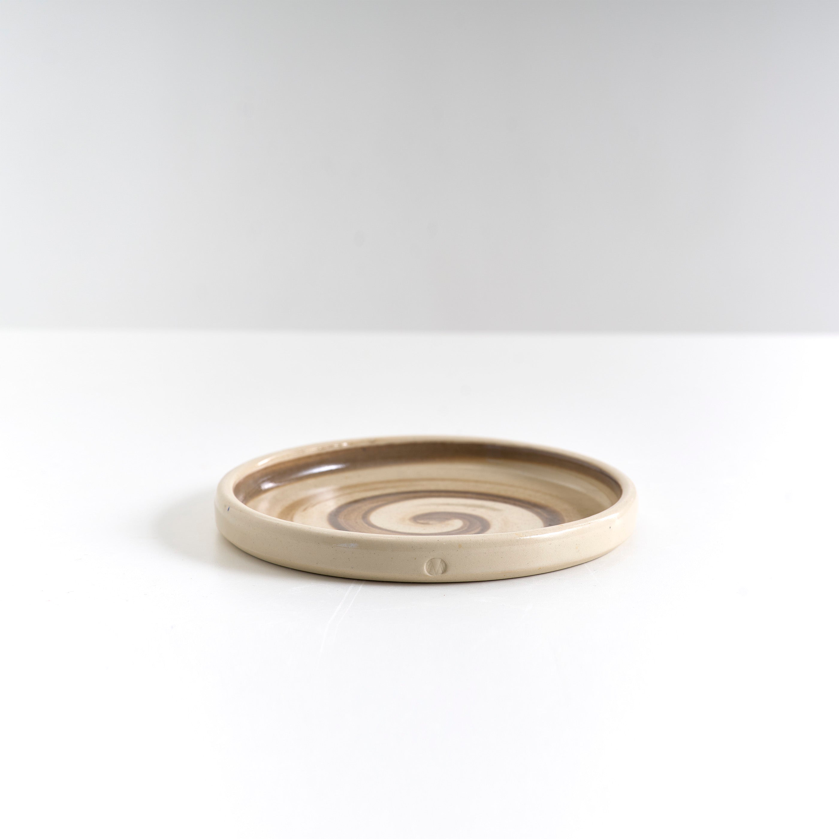 Straight Sided Plate with a Swirl: Small