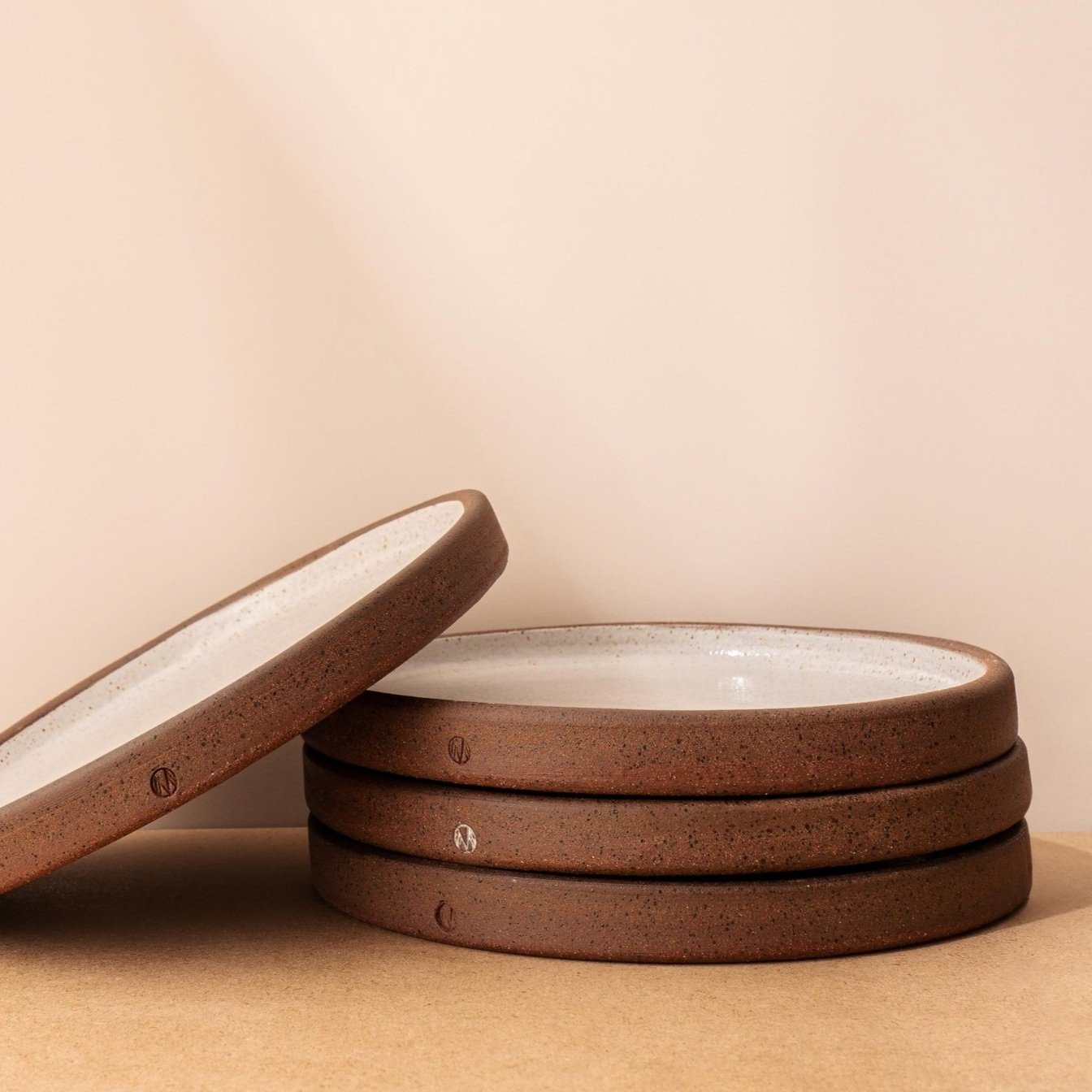 Straight Sided Plate: Large