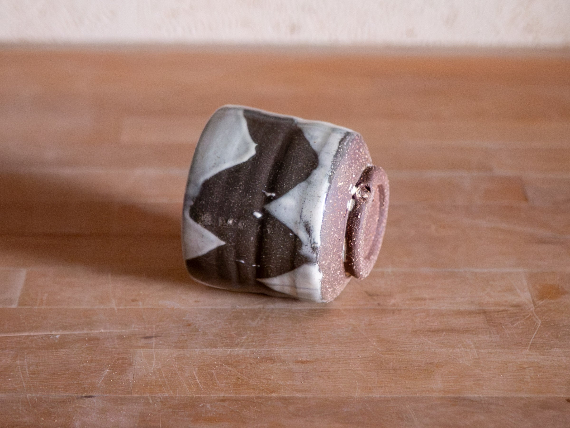 Yunomi Tea Cup 03 – Slip Decorated Terracotta