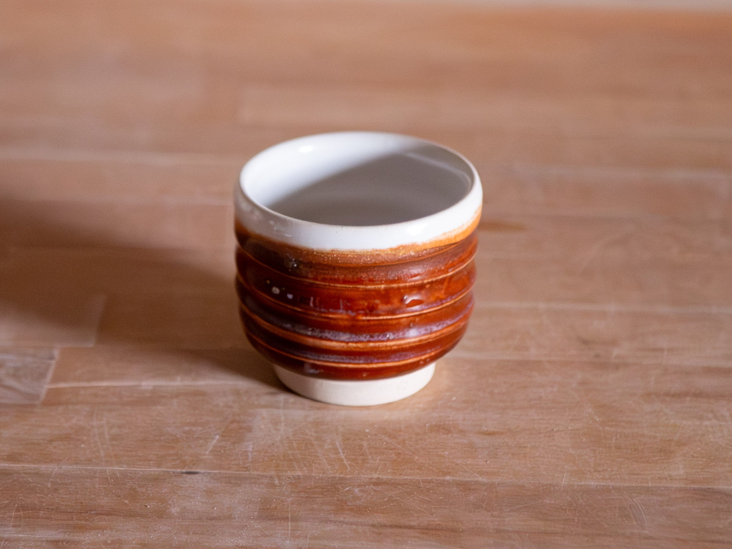 Yunomi Tea Cup 06 - Glossy Tin White with Red Ember