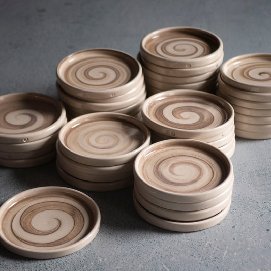 Small Straight Sided Plate with a swirl